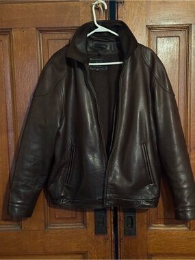 Men's Wilson’s Brown Leather Zip-Front Bomber style Jacket sz L. Like new